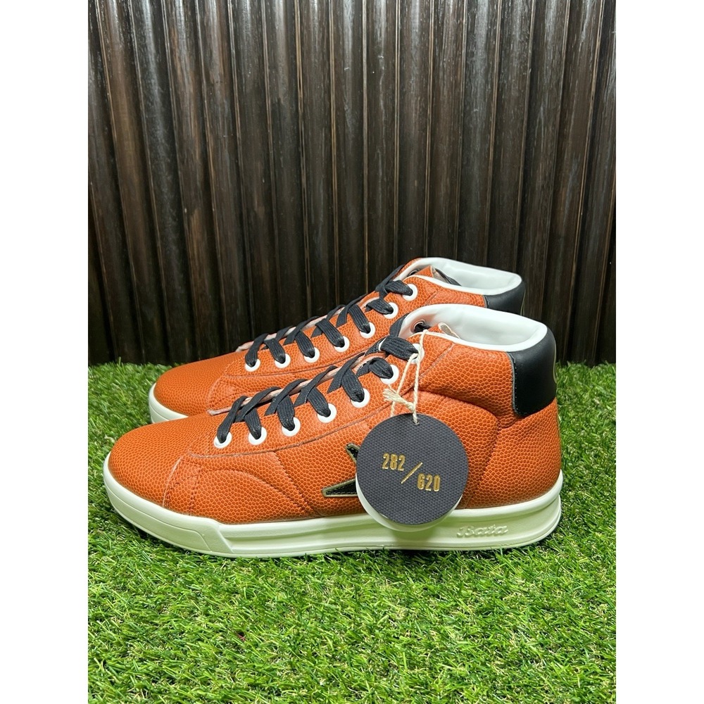 size 9 - Wilson x Bata x John Wooden 282/620 basketball sneakers